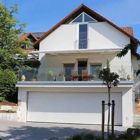 Bruessing アパート